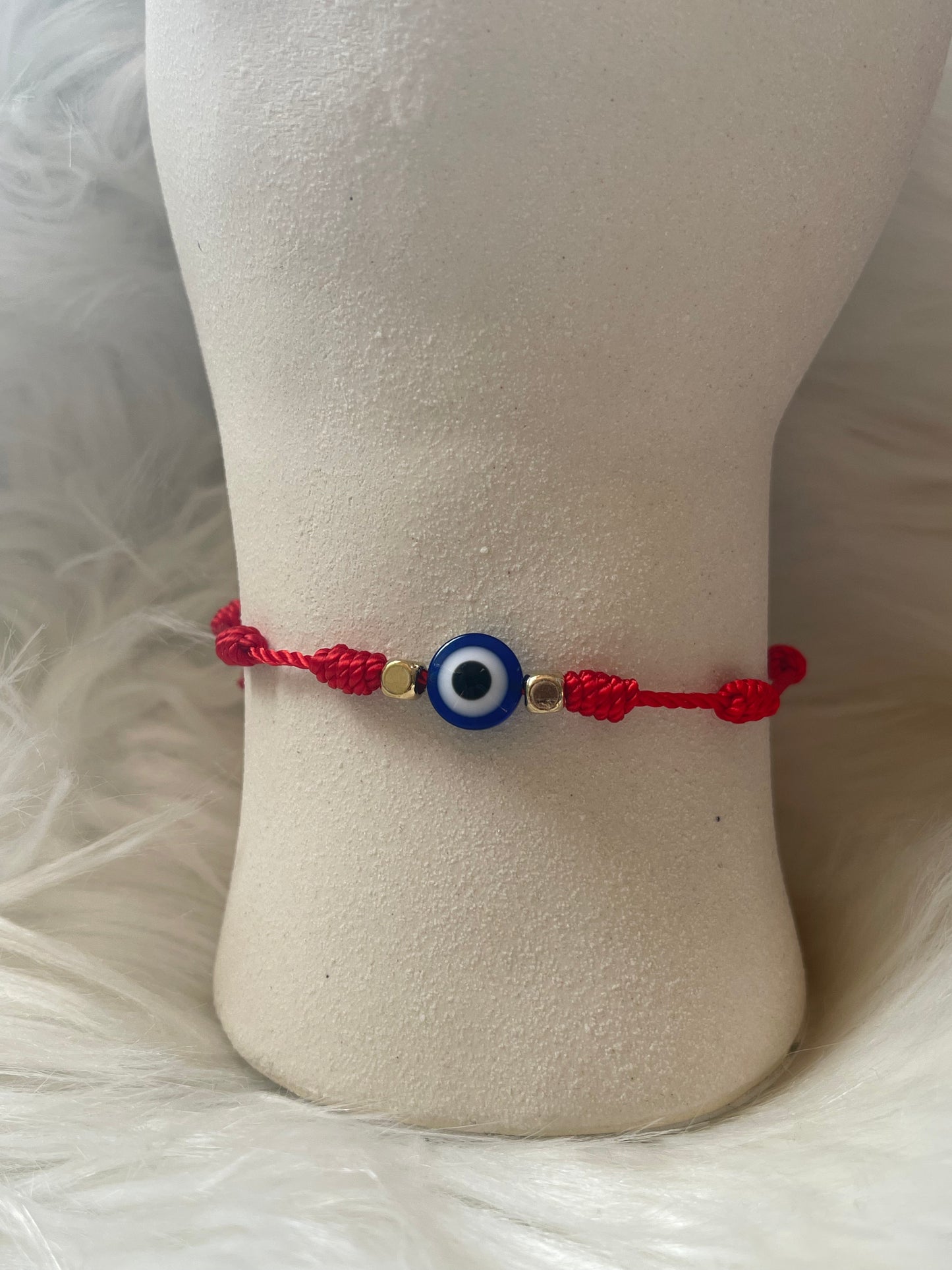 7 knots ojo protection bracelet (red)